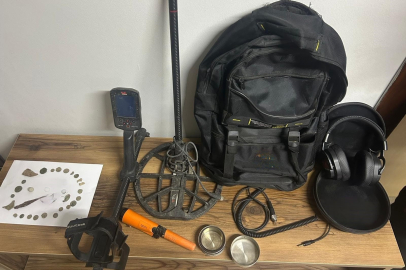 Bursa'da tarihi eser operasyonu: 27 sikke ele geçirildi