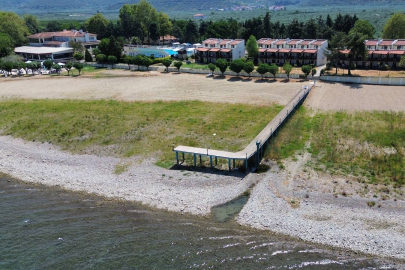 İznik Gölü alarm veriyor: İskeleden geriye sadece kara kaldı
