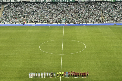 Bursaspor - Eskişehirspor maçında orman şehitleri anıldı
