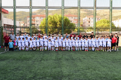 Gemlik Belediyespor yaz okulunda 118 öğrenci sporla buluştu