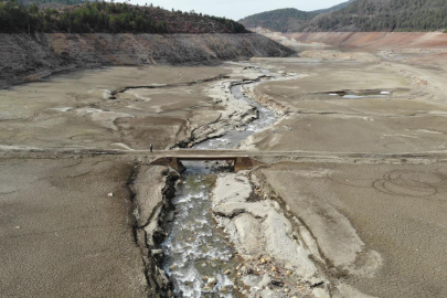 Bursa’da su krizi: Nilüfer Barajı kurudu, 35 günlük su kaldı