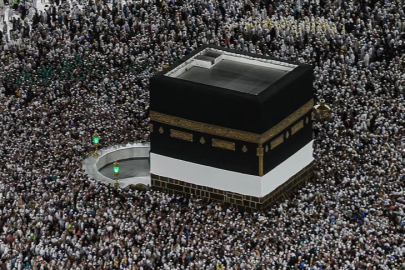 Bakanlıktan, “Kurasız Hac” ve “Özel Hac Vizesi” reklamlarına ceza kararı