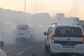 Bursa'da konvoy skandalı: Trafiği kapattılar, lastik yaktılar