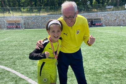 İnegöllü kaleci Akçora, Fenerbahçe altyapısına transfer oldu