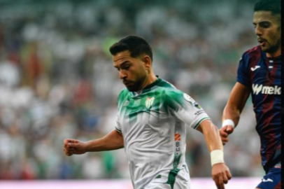 Bursaspor, Zafer Bayramı’nda taraftarına galibiyet armağan etti