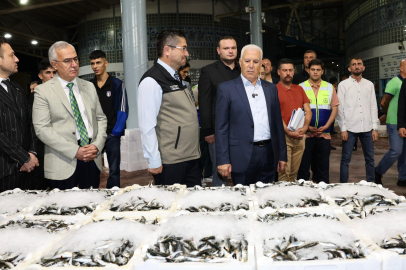 Av yasağı sona erdi: Başkan Bozbey balıkçılarla sezonu açtı