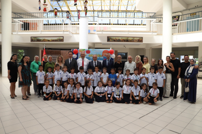 Bursa’da uyum haftası başladı: Minikler okula ilk adımlarını attı