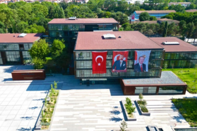 İnegöl Belediyesi’nden 1500 öğrenciye kırtasiye desteği