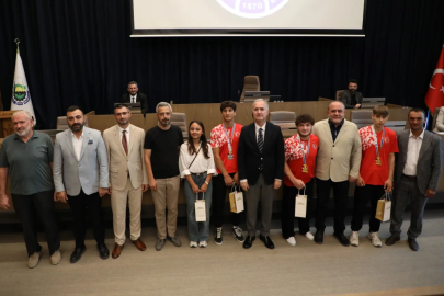 İnegöllü gençlerden Avrupa’da gurur veren başarı