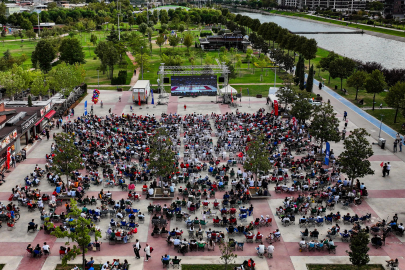 Bursa’da voleybol, futbol ve Bursaspor coşkusu bir arada