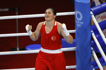 Milli boksörden eleştirilere yanıt: Bedel ödeyerek geldim