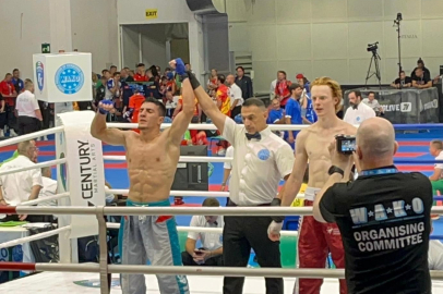 Yusuf Eren, Lletonyalı rakibini yendi