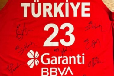 Milli sporculardan minik Çağan Ata’ya hayat desteği