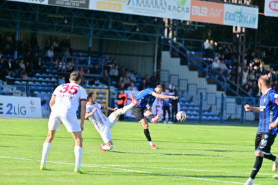 Karacabey Belediyespor evinde ağır yenilgi aldı
