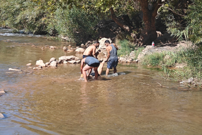 Zarova Çayı’na giren 17 yaşındaki genç boğularak hayatını kaybetti