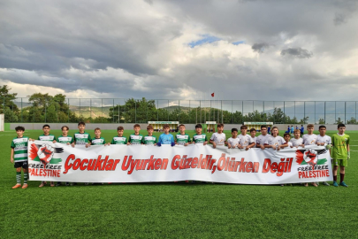 Bursa’da U14 futbolcularından İsrail’e duygusal tepki