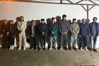 Edirne’de 17 düzensiz göçmen yakalandı