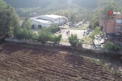 Hortum felaketi: Okulun çatısı uçtu, eğitim 2 gün tatil