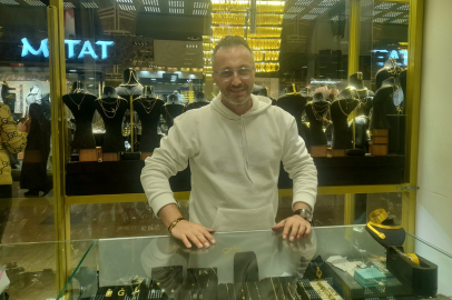 Bursa Kapalı Çarşı’da altın satışları devam ediyor: “Yanlış haberlere itibar etmeyin”