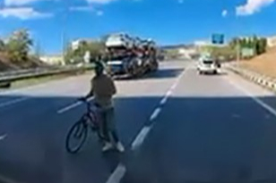 Bursa’da ters yönde bisikletli panik yarattı!