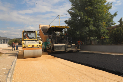 İnegöl’de 800 metrelik asfalt çalışması başladı