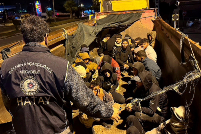 Hafriyat kamyonuyla göçmen taşıdı, tutuklandı!