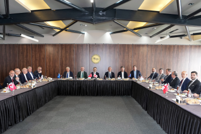 Türkiye-Gürcistan karşılaşması öncesi dostluk yemeği