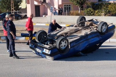 Sivas’ta devrilen araçta yaralanan olmadı