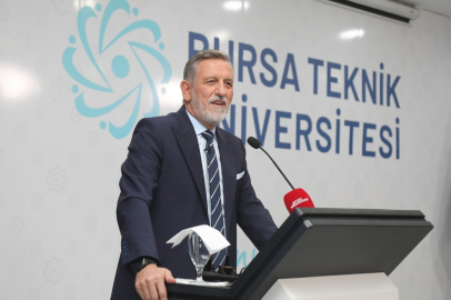 Burkay’dan gençlere mesaj: Geleceği siz inşa edeceksiniz