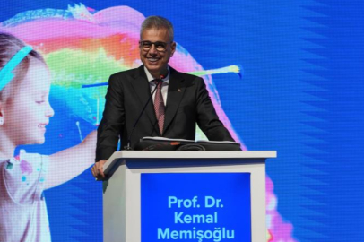 Sağlık Bakanı Memişoğlu, KKTC’de 69. Türkiye Millî Pediatri Kongresi’ne katıldı