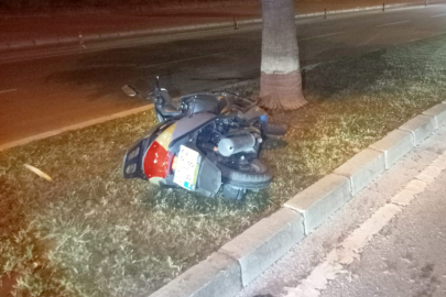 Manavgat’ta kontrolden çıkan motosiklet direğe çarptı: 1 ölü