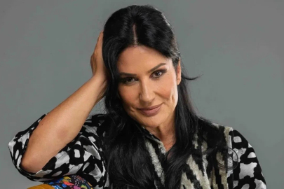 İclal Aydın’dan tek kişilik Türkiye hikayesi: “Ama değil, rağmen” turnede