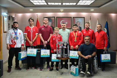 Yıldırım Belediyesi’nin spora desteği dünya başarılarıyla taçlandı