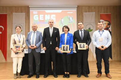 Gençler girişimcilik yolculuğuna Osmangazi’de başladı