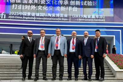 İznik ve Çin kardeşliği seramikte buluştu