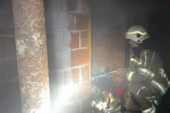 Mudanya’da apartman deposunda korkutan yangın: Can kaybı yok