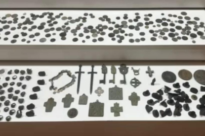 Bursa'da yatak odasından Bizans ve Osmanlı dönemine ait hazine çıktı