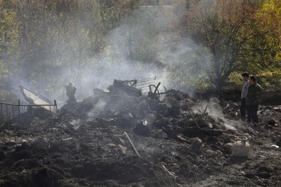 Çankırı’da köyde korkutan yangın: 6 ev ve 1 ahır küle döndü