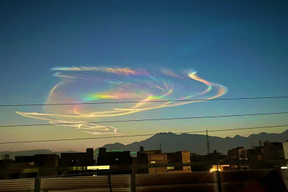 Pakistan'da görülen "ateş gökkuşağı" görsel şölen sundu