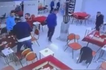 Deprem anında okey heyecanı: Kimi kaçtı, kimi masayı bırakmadı!