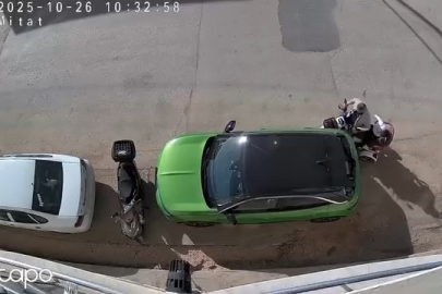 Bursa'da park halindeki otomobile çarpıp kaçtı