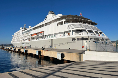 Bodrum'da kruvaziyer turizmi devam ediyor