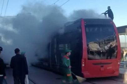 Bursa'da ipek böceğinde yangın, yolcular tahliye edildi