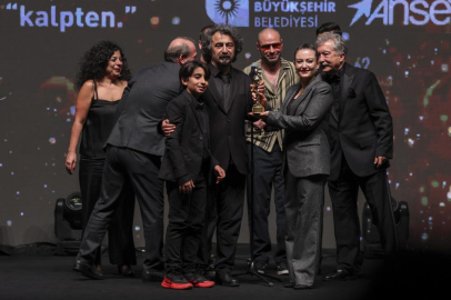 62. Altın Portakal'a ‘Tavşan İmparatorluğu' 7 ödülle damga vurdu