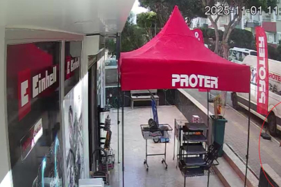 Yoldan geçenlere dehşet yaşatan şahıs adım adım izlenerek yakalandı