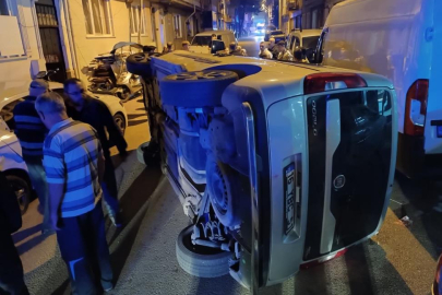 Bursa'da kontrolden çıkan otomobil yan döndü: 1 yaralı