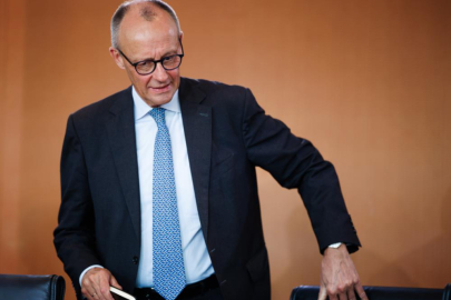 Merz'den Eş-Şara'ya davet