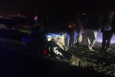 Bursa'da freni boşalan otomobil yolcu otobüsüyle çarpıştı