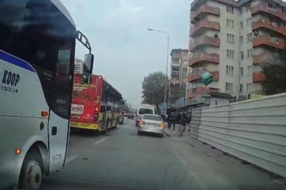 Bursa'da trafikte yol verme tartışması kamerada