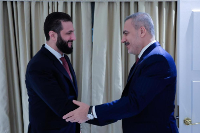 Bakan Fidan, eş-Şara ile bir araya geldi